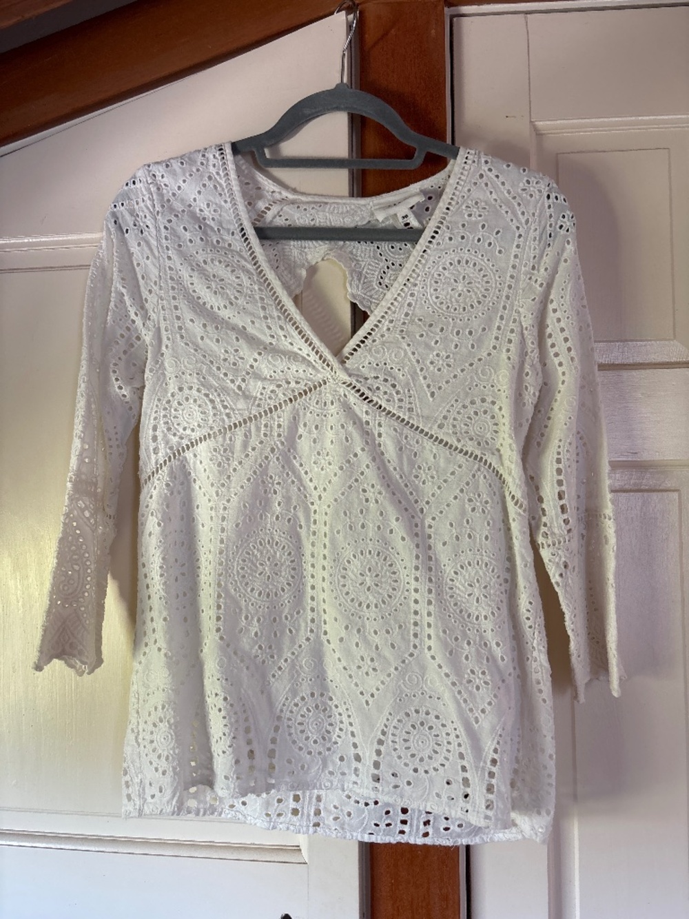 Sezane eyelet cutout blouse 36 FR size